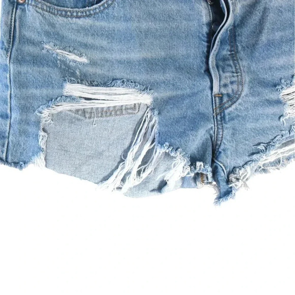 Levi’s || 501 Original Shorts Classic Light Blue Denim Wash Heavy Frayed Sz 33 - Picture 3 of 11
